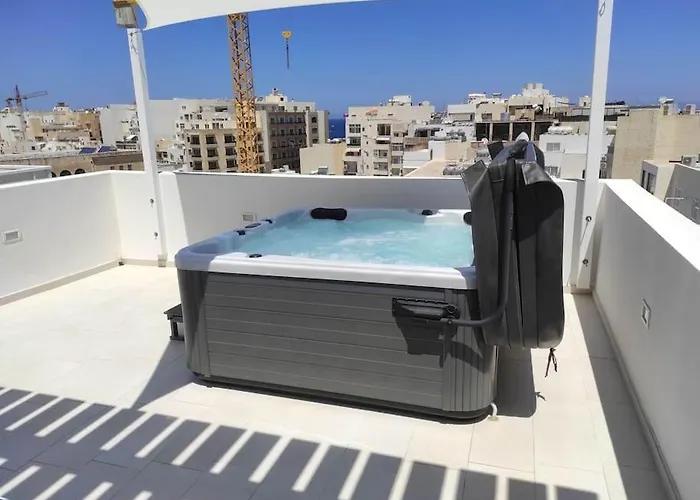 The Penthouse @ Court Twenty-five