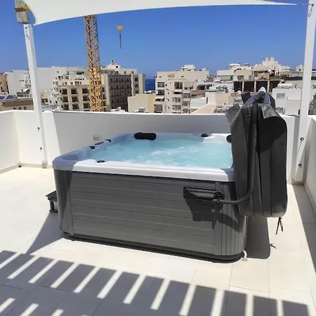 The Penthouse @ Court Twenty-five