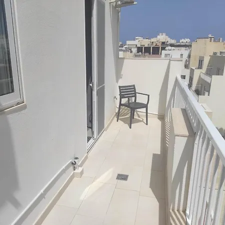 דירה The Penthouse @ Court Twenty-five *