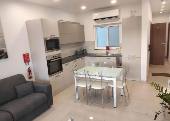 Daire The Penthouse @ Court Twenty-five *