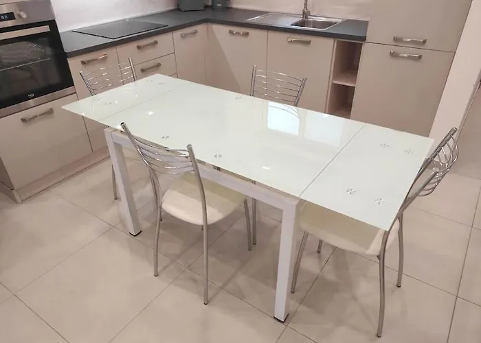 The Penthouse @ Court Twenty-five Apartament