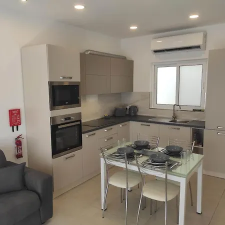 The Penthouse @ Court Twenty-five Appartement